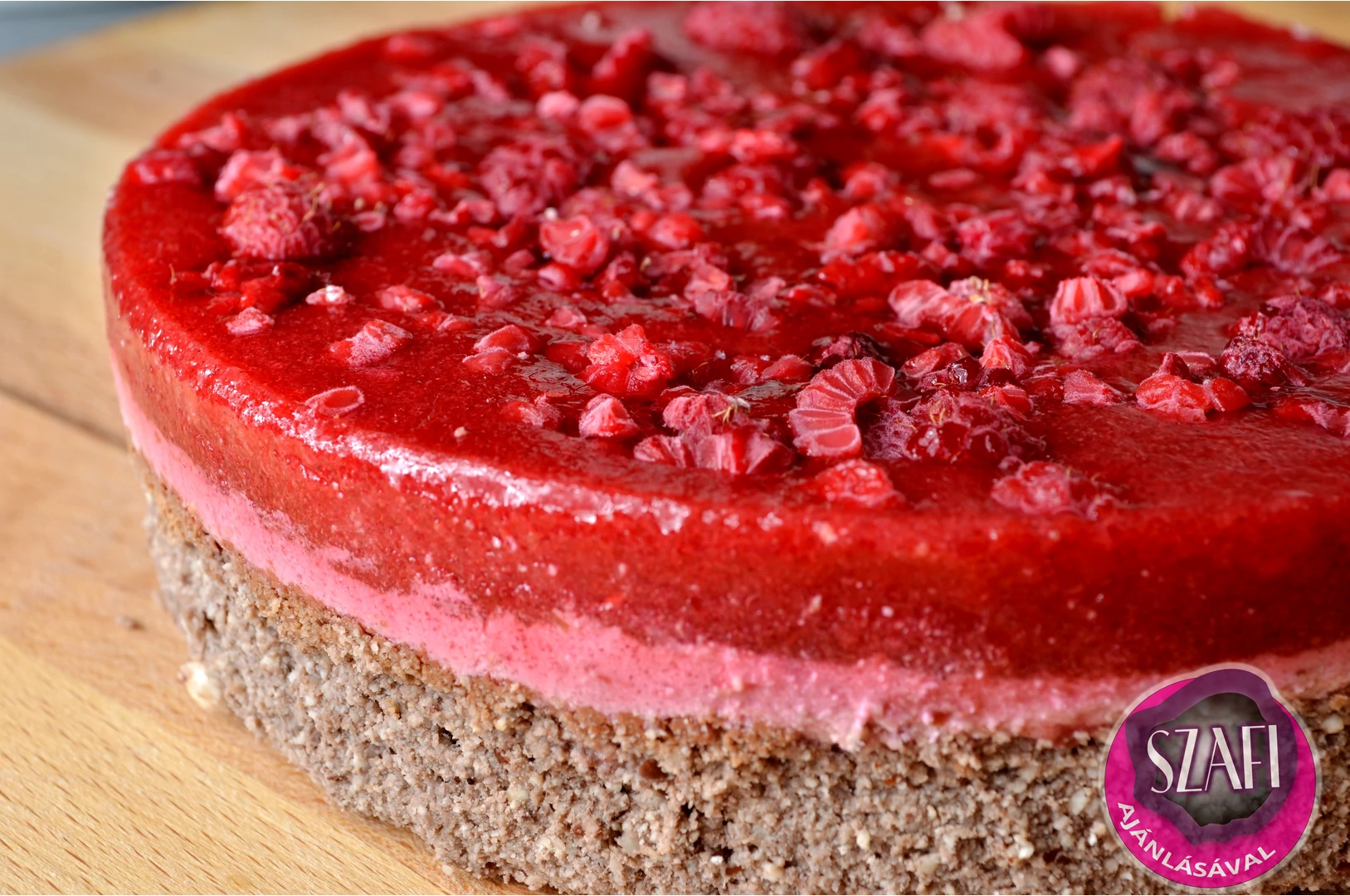 Csökkentett szénhidráttartalmú, málnás Light Paleo torta